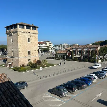 Daire Dalla Torre Al Mare